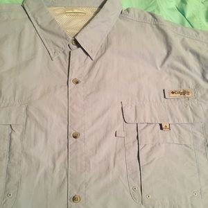Men’s short sleeve Columbia fishing shirt